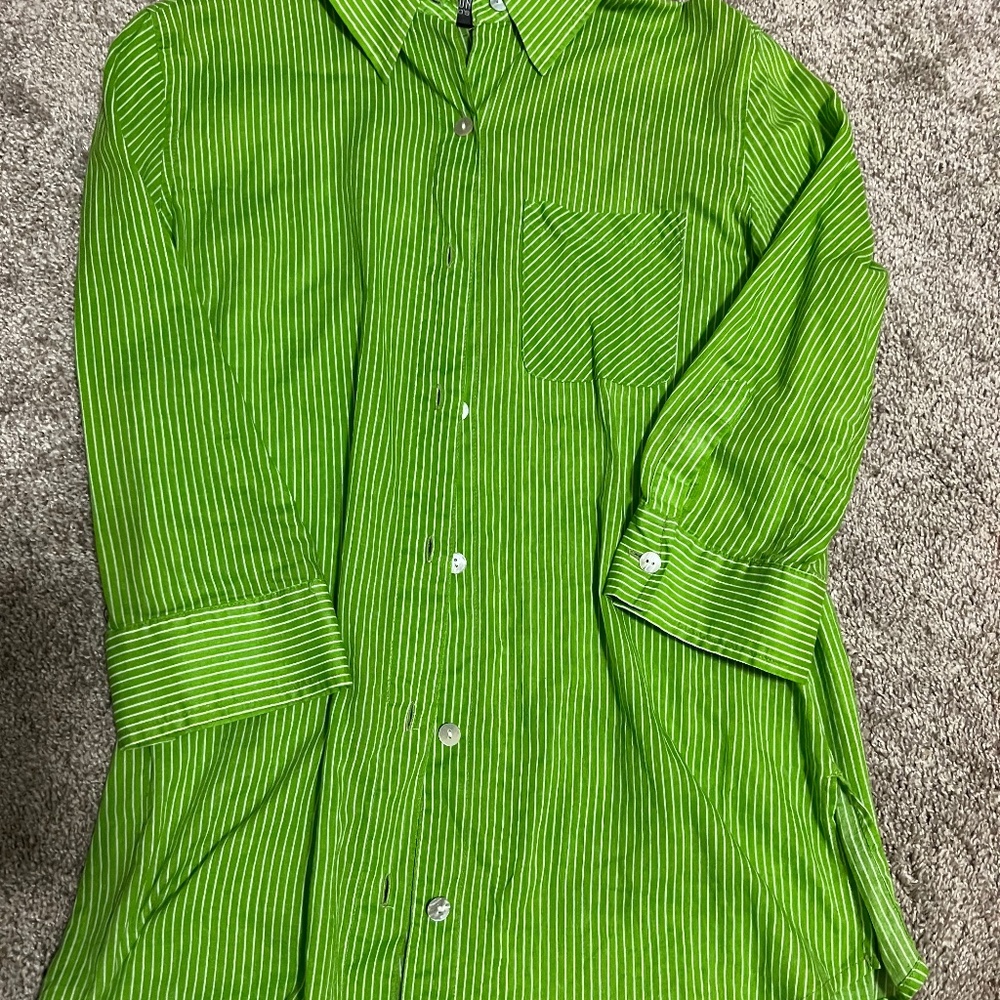 Bottom down shirt